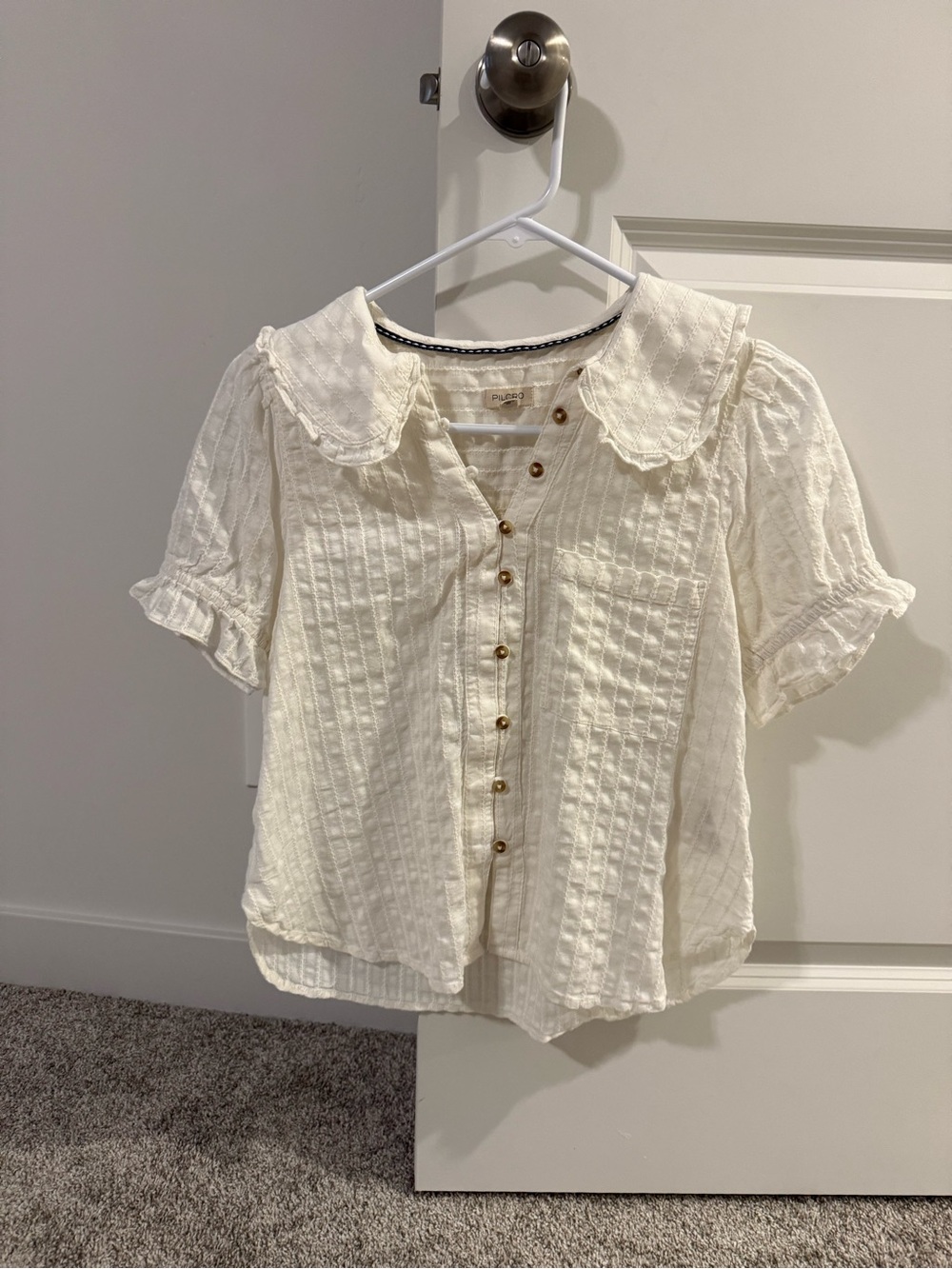 Anthropologie Cream Textured Button-Front Blouse with Peter Pan Collar